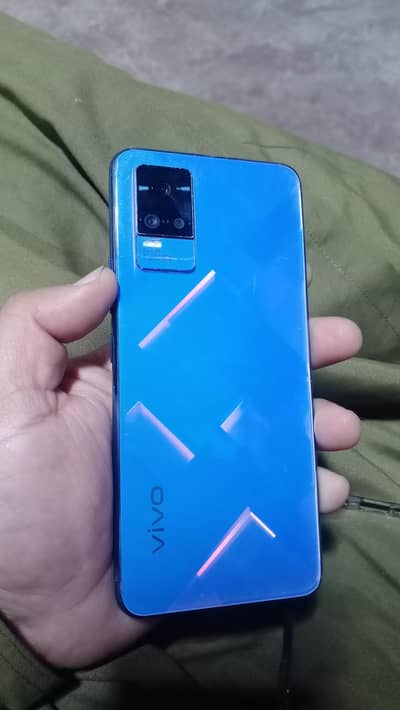 vivo v21e 8. . . 128