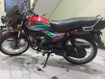 Honda pridor 100cc red color 20 model