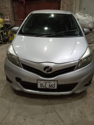 Toyota Vitz 2015