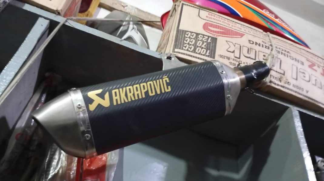 Akrapovic 1