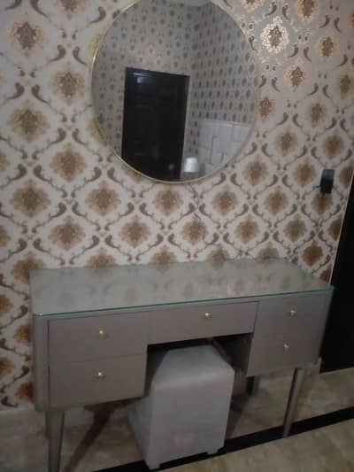 bed set sale in Johar town Lahore