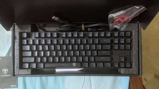 TDagger Bora (Blue Switch)