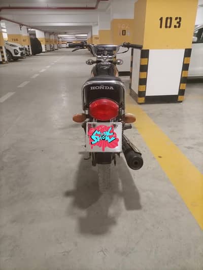 Honda 125 2022 sukkar nmbr urgent sale 0/3/1/5/2/3/9/6/6/5/8