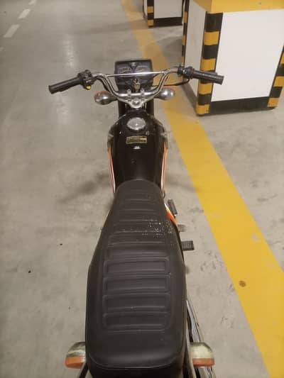 Honda 125 2022 sukkar complete doc urgent sale 0/3/1/5/2/3/9/6/6/5/8