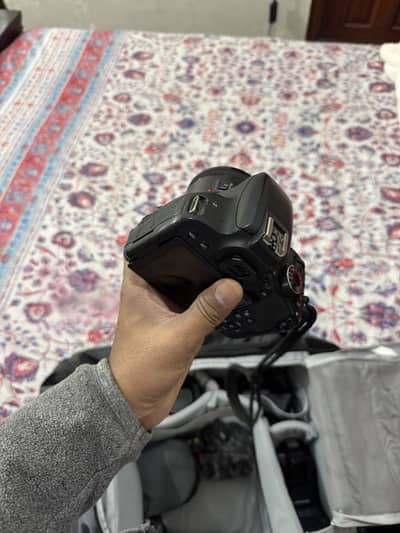 Canon 800d with box and all accessories