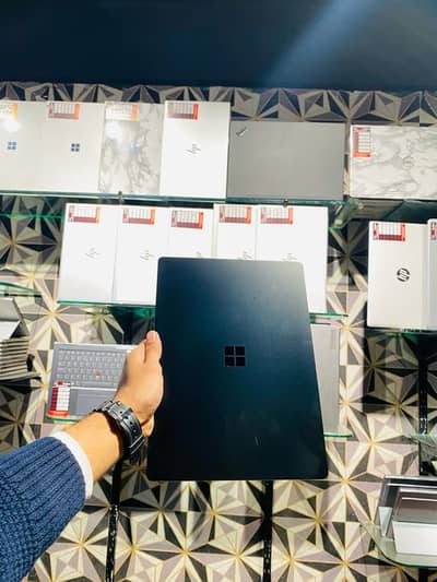 Microsoft Surface Laptop 3 | i5-10th | 8/128 | Glass Break | COD PAK
