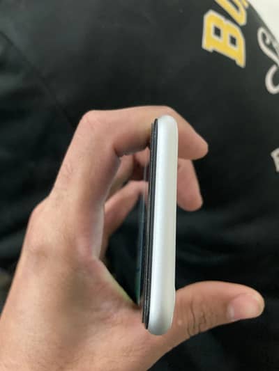 Apple iphone SE 2nd gen -Excellent condition/ A13 bionic