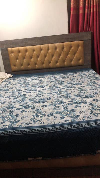 urgent sale 2 cupboard and 1 king size bed