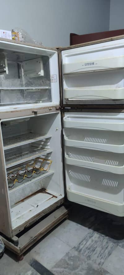 Refrigerator for sale