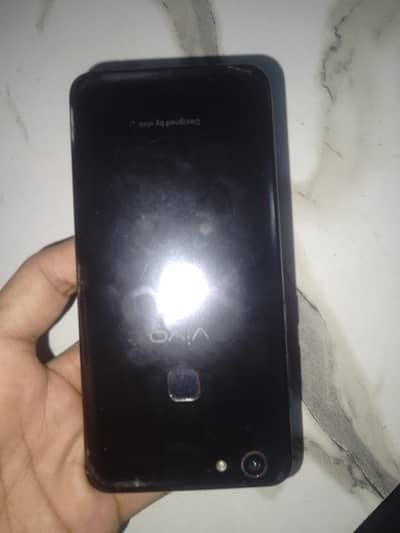 4 32 all okay touch crack hai jo  serious ho vahi contact Karen