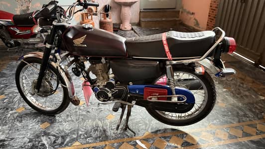Honda 125 self start Good condition