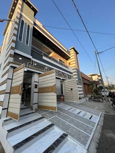 40 by 40 feet road 7 bed rooms house for sale