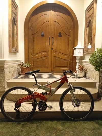 Raleigh mountain bike full suspension