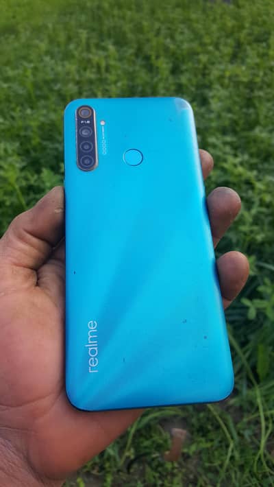 Realme 5i official Pta aproved,4/64 and orignal charger with box bhi