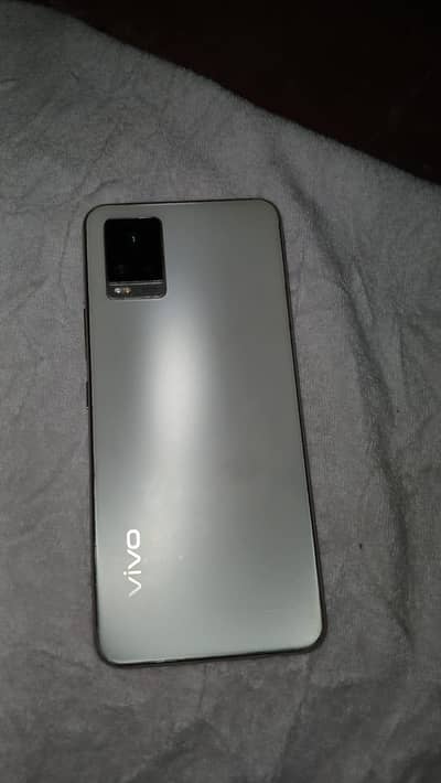 8+128 vivo v20