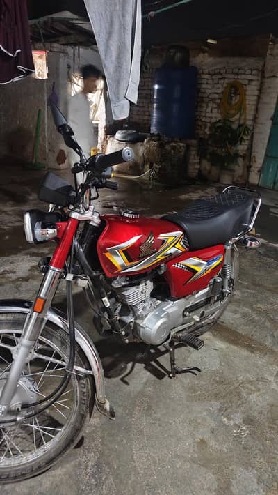 Honda 125 2025 10/10