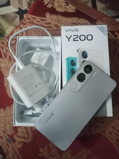 vivo y 200