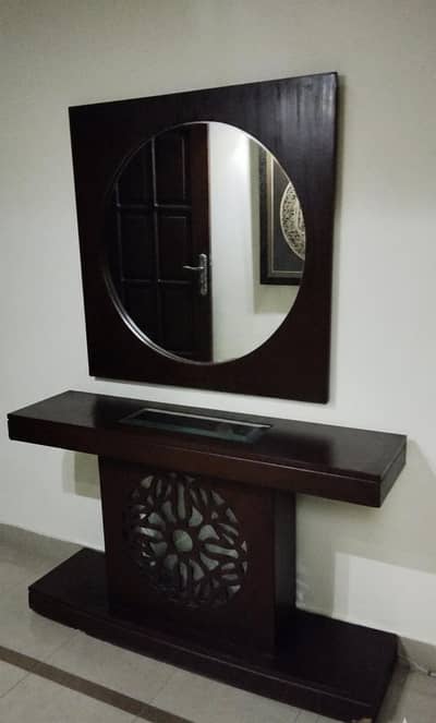 Wooden Console Table with Round Mirror for Sale