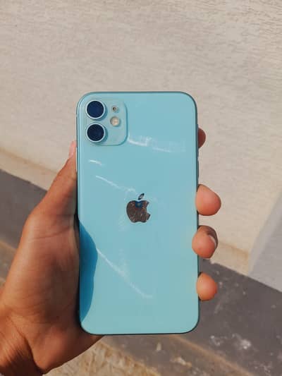 I phone 11 Non pta 10/10 condition just like new