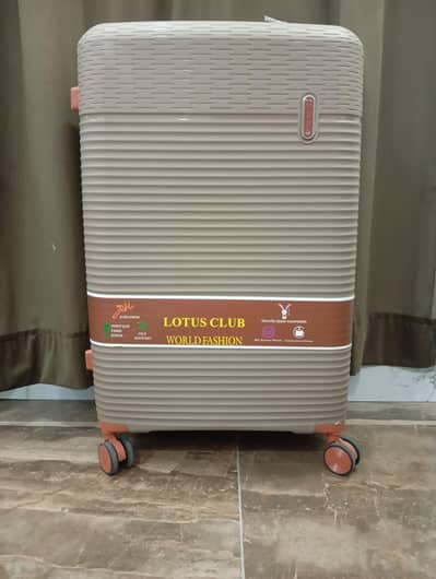 28INCH LOTUS CLUB LUGGAGE BAG