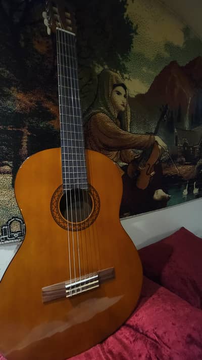 Original Yamaha C-40 | Barely Used | Great Sound 