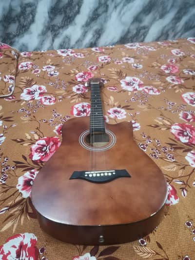 brown guitar