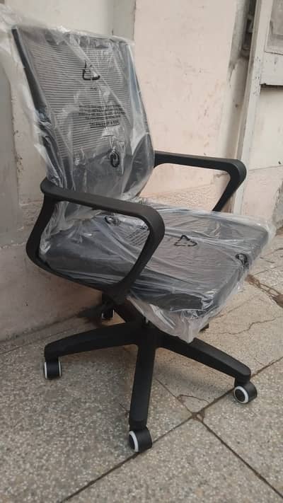 Office Chair/Mesh Chair/Staff Chair/Visitor Chair/Chair/Revolving