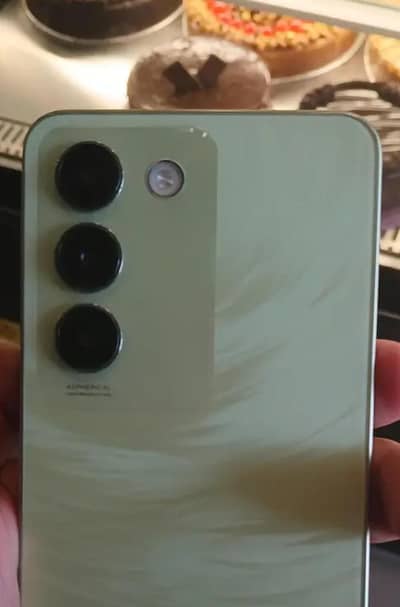 vivo y100 full lush condition 10by10