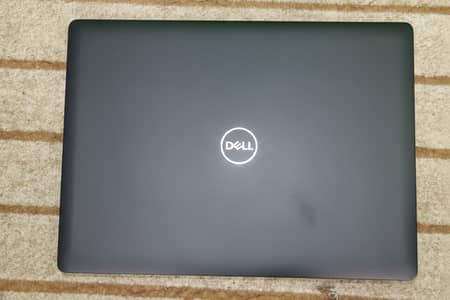 DELL LATITUTE 3480 - 8GB RAM & 256 GB SSD - PERFECT CONDITION