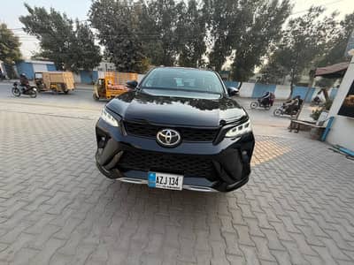 Toyota Fortuner Legender 2022