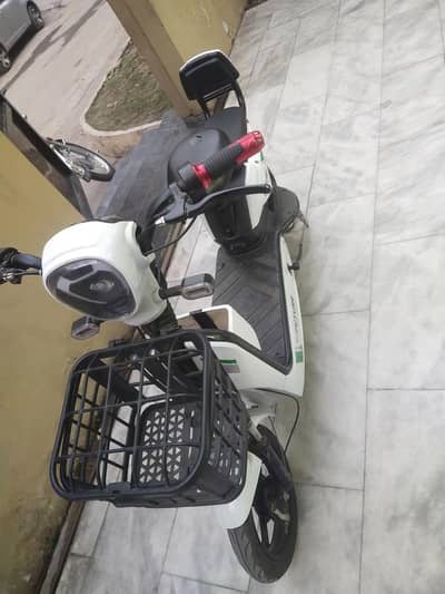 Electric Scooty YJ Future