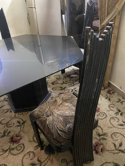 Dining table set with four cussion chairs set