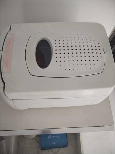 Frytkownica olejowa Morphy Richards Coolwall fryer biała duża