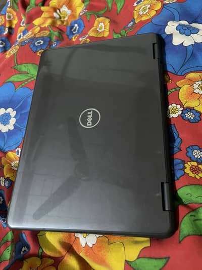 Laptop latitude 3189 128 GB SSD memory touch Display