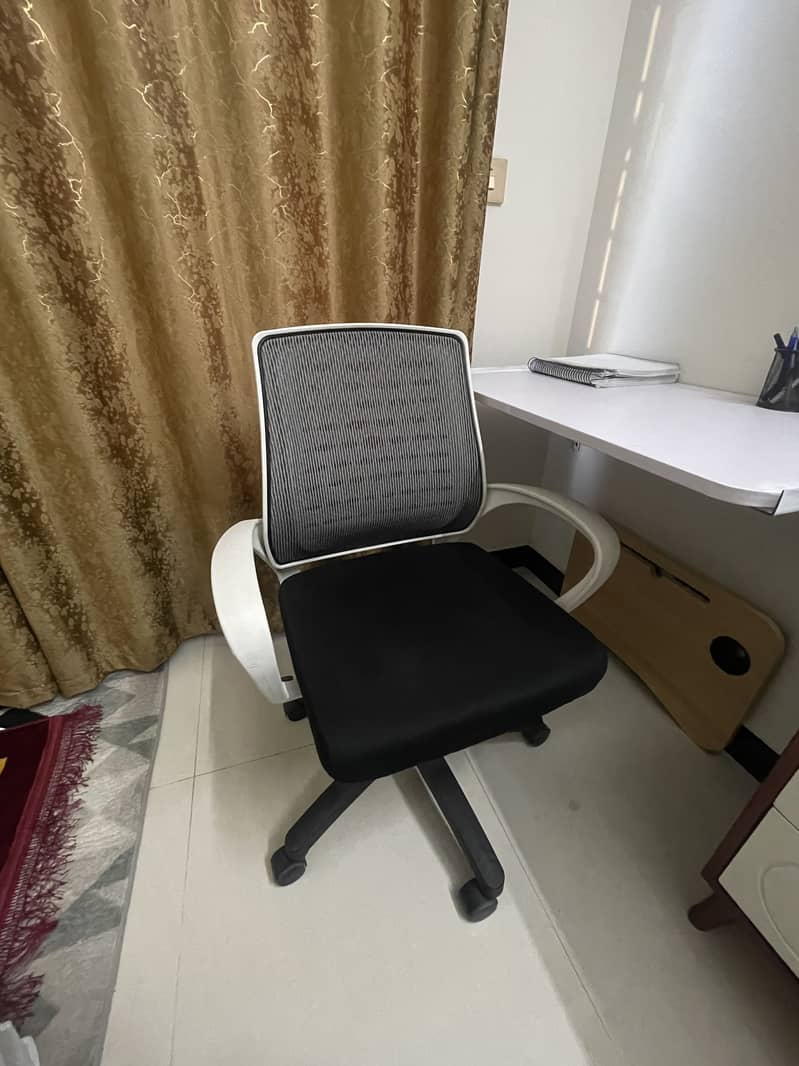 Brand new computer chair - Office Chairs - 1111070350