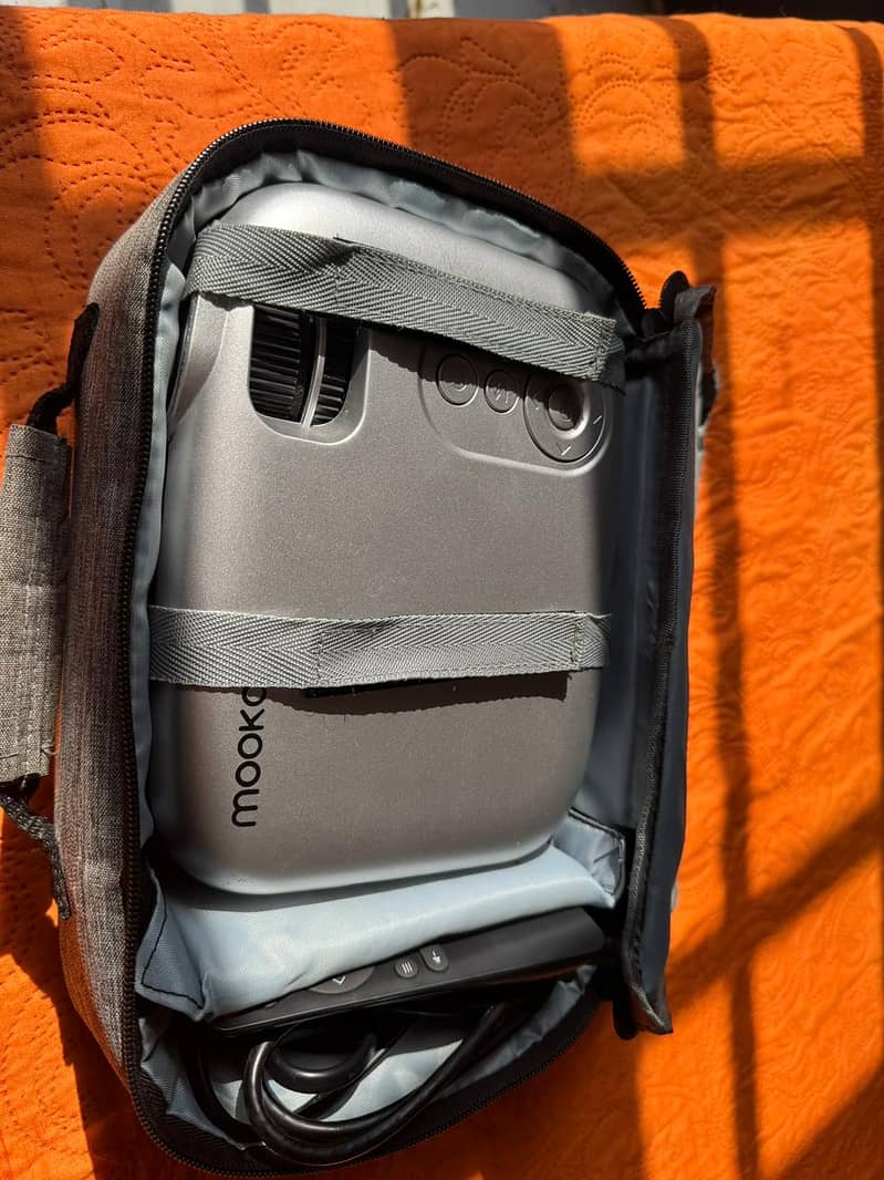 Portable Mini Projector 4