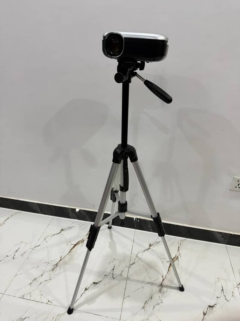 Portable Mini Projector 8