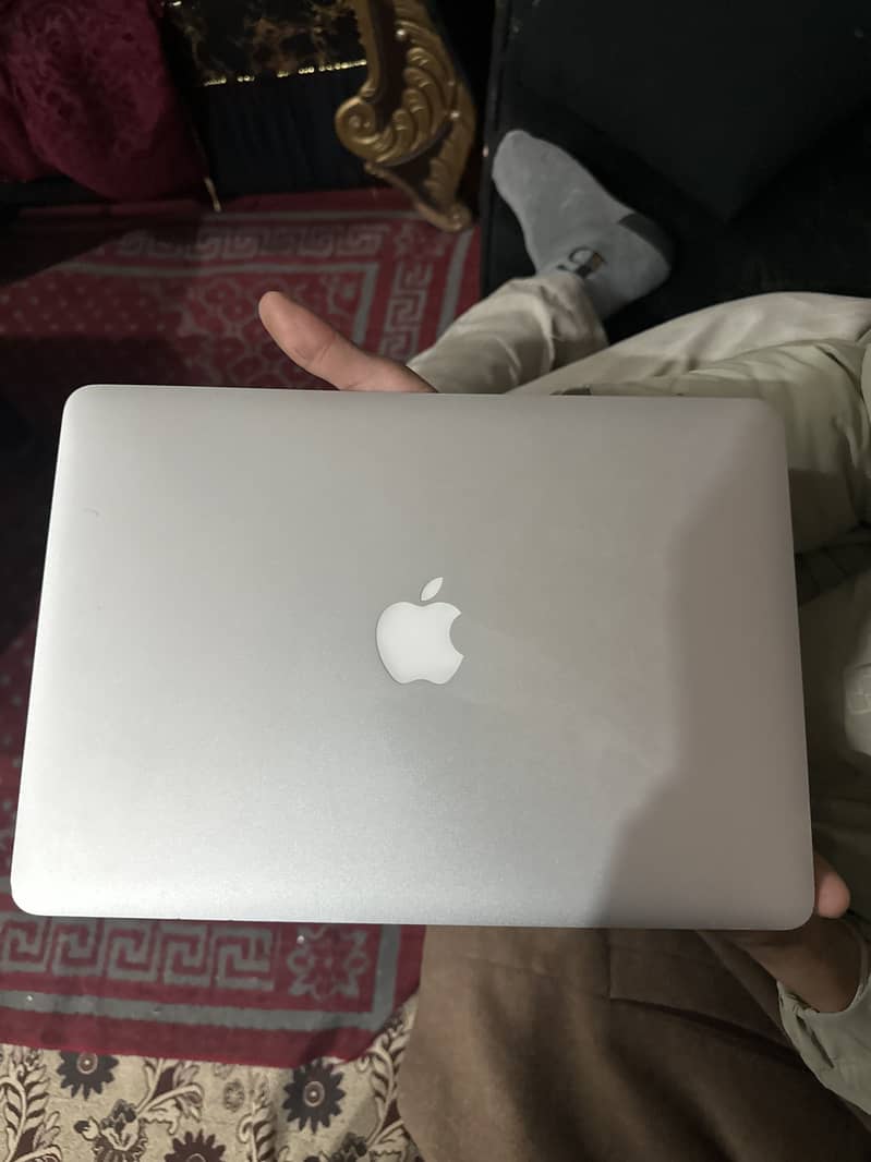 Mac book 1