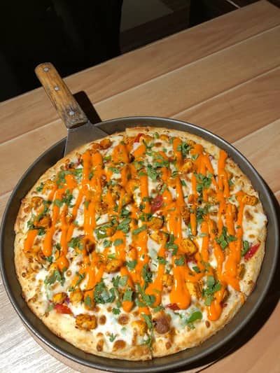 urgent required pizza kitchen helper