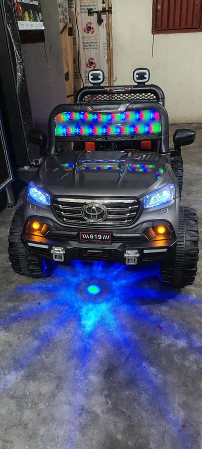 charger remote self drive option good condition also use mobile apps