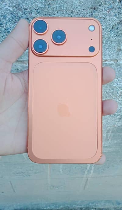 iphone XR converted into 17 pro