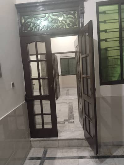 Ghouri town pH 4c2 Ground floor and first floor available for rent water tanker electrity Available