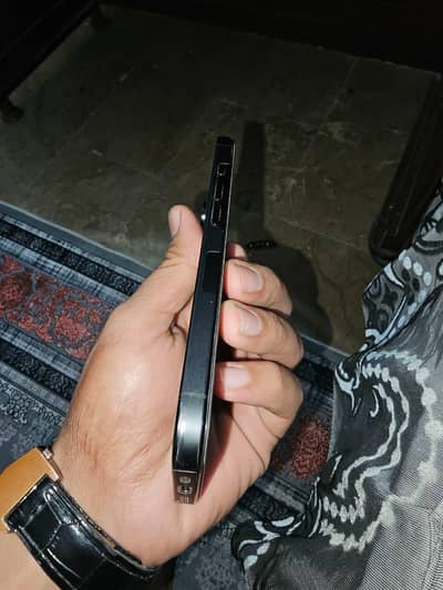 10/10 Condition Storage 256 No Box and Charger