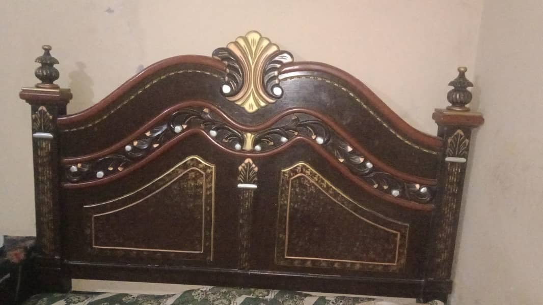 bed dressing table showcase 1