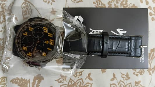 black straps and brown dile