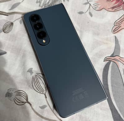 Samsung z fold 4