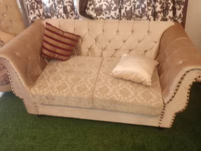 7 seater sofa in good condition available for sale