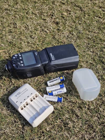 Shanny SN600 Flash Gun