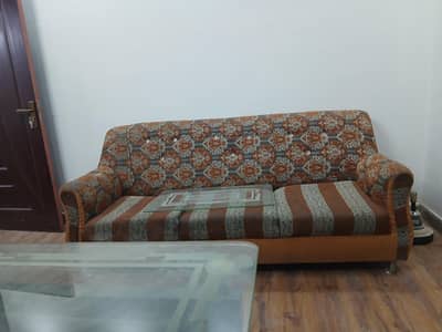3 seater sofa set available in good condition