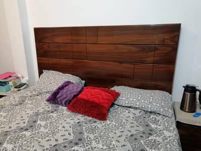 Pure Wooden King Size Bed with Dressing – Excellent Condition